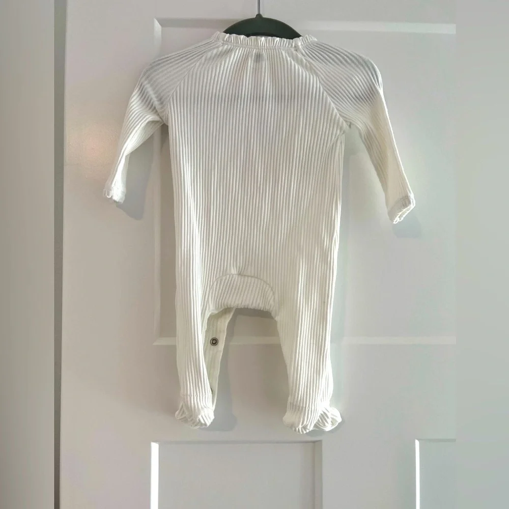 NWOT MudPie Rainbow Onesie